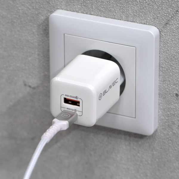 Blavec Wall charger BC-4 GaN - USB + Type C - 35W 3A (TCBC4G-UCW353A) white